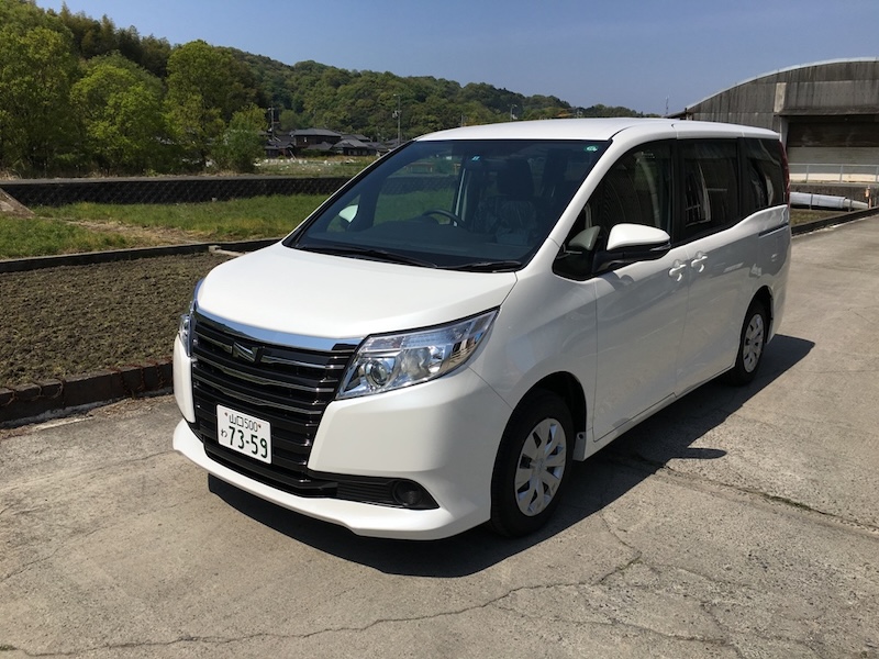 ノア 8人乗り